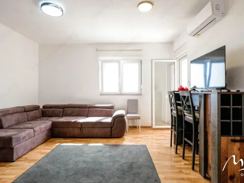 Sale, two bedroom apartment, 59m², Bečići, Budva