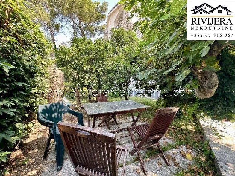 Sale, two bedroom apartment, 53m², Dobrota, Kotor