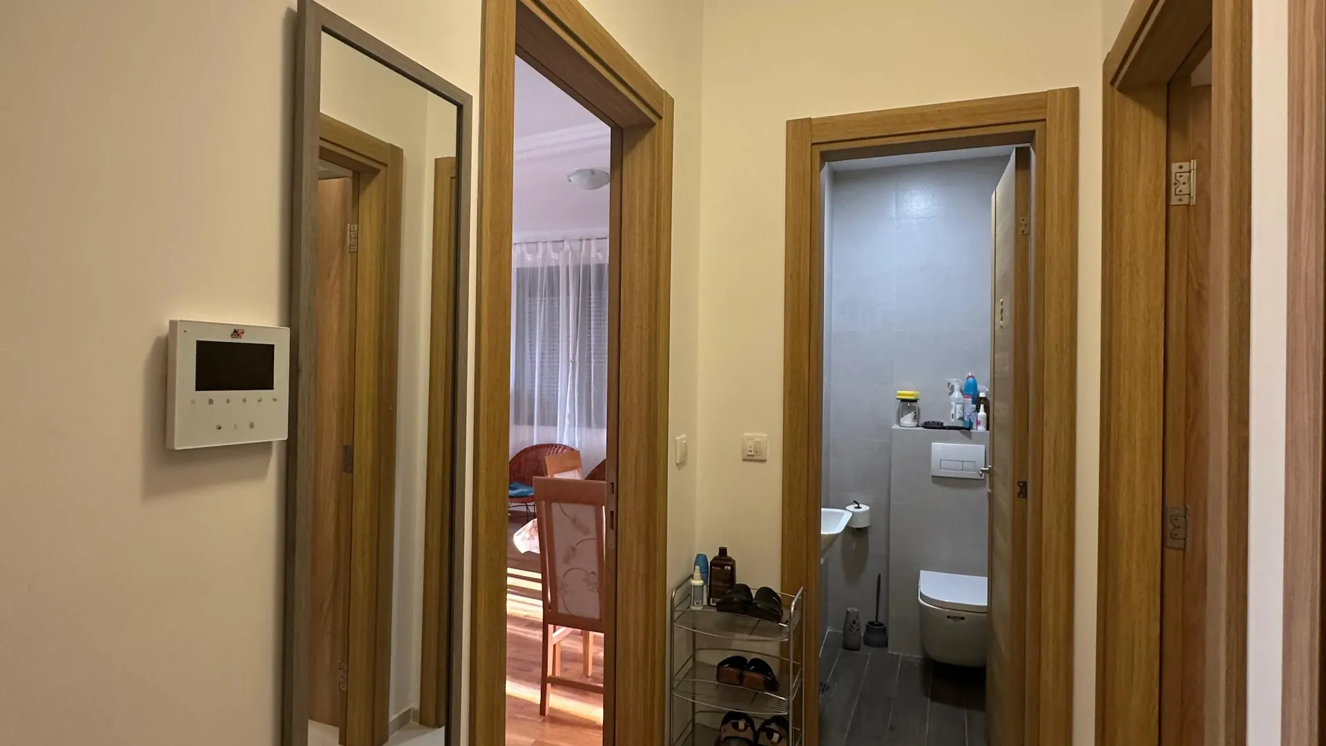 Prodaja, dvosoban stan, 70m², Centar, Tivat