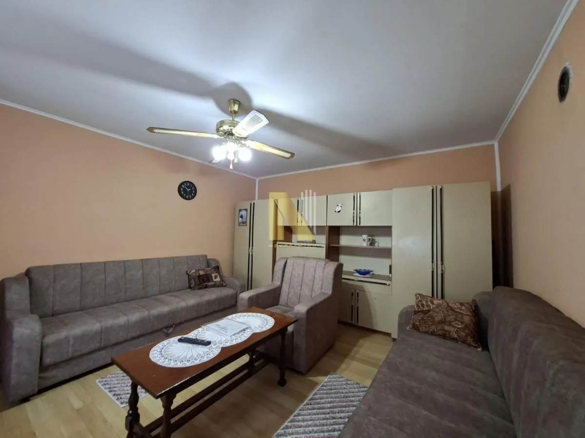 Prodaja, kuća, 192m², Novi Bečej, Zrenjanin