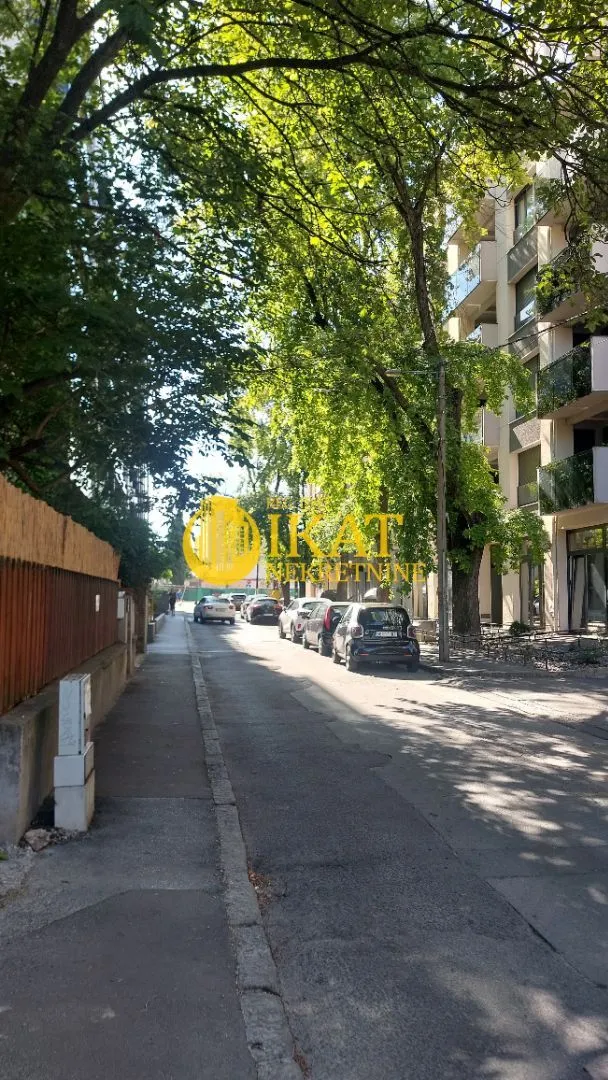 Rent, parking/garage, 12m², Lion, Zvezdara Sve Podlokacije