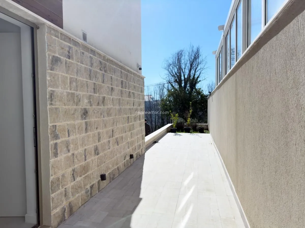 Prodaja, kuća, 286m², Donja Lastva, Tivat
