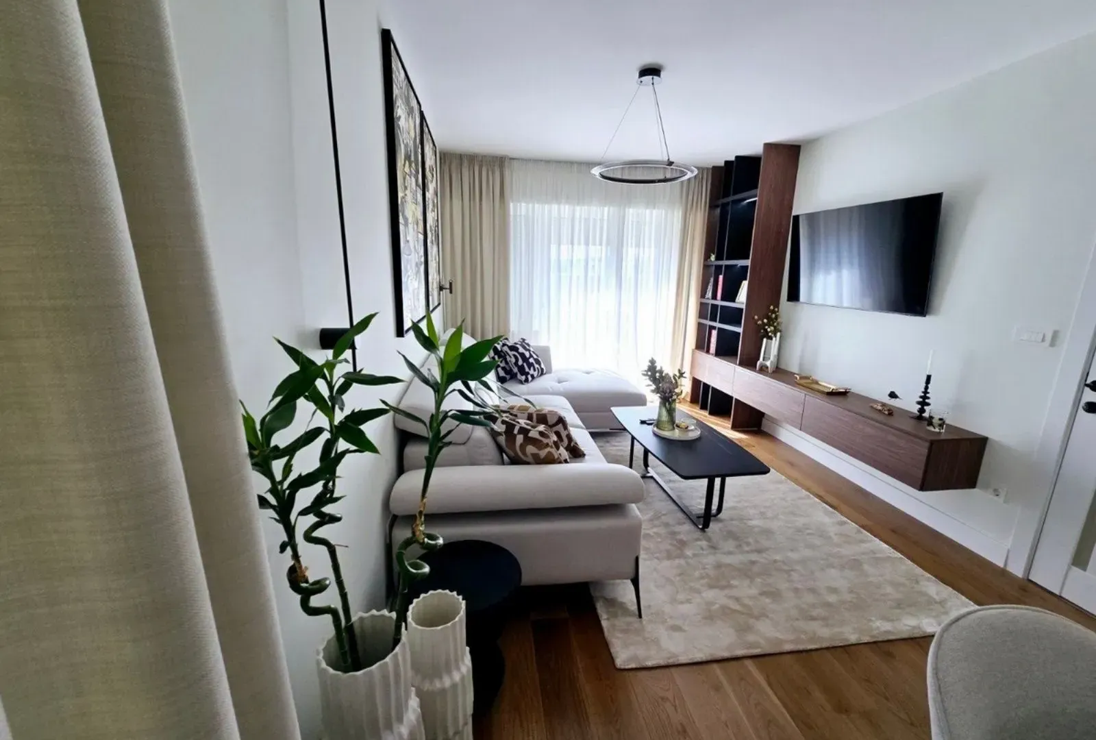 Prodaja, dvosoban stan, 67m², Centar, Tivat