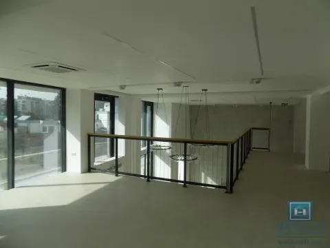 Izdavanje, poslovni prostor, 256m², Paraćin, Srbija - image 11