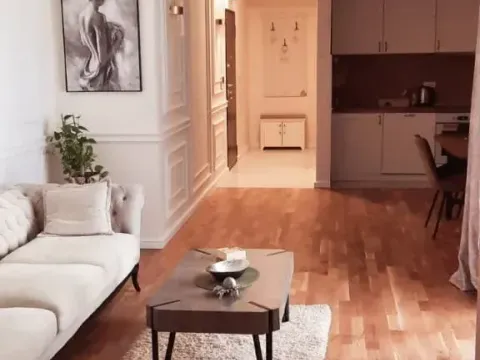 Prodaja, stan, 69m², Tivat, Crna Gora - image 1