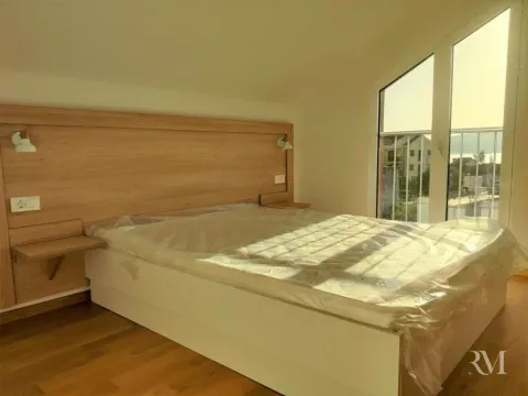 Rent, three bedroom apartment, 99m², Centar, Tivat - image 10