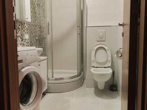 Izdavanje, garsonjera, 29m², City Kvart, Podgorica - image 6
