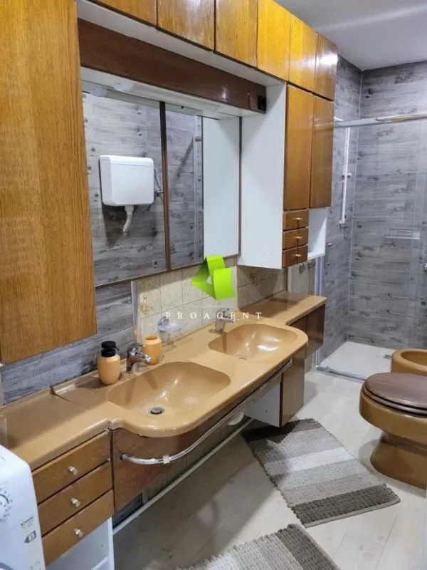 Izdavanje, kuća, 100m², Crveni Krst, Niš