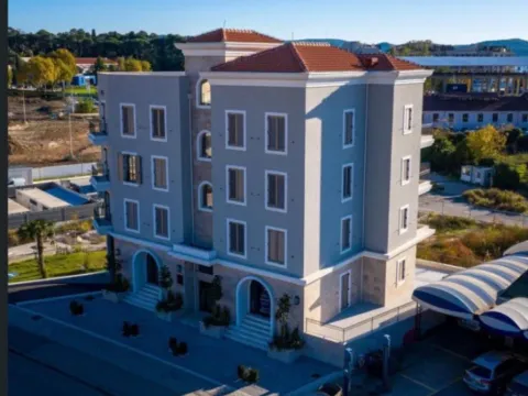 Prodaja, dvosoban stan, 85m², Porto Montenegro, Tivat - image 9