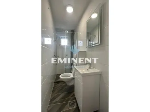 Izdavanje, četvorosoban stan, 140m², Vojvode Vlahovica, Beograd - image 18