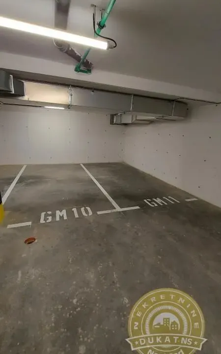 Rent, parking/garage, 13m², Petrovaradin, Novi Sad