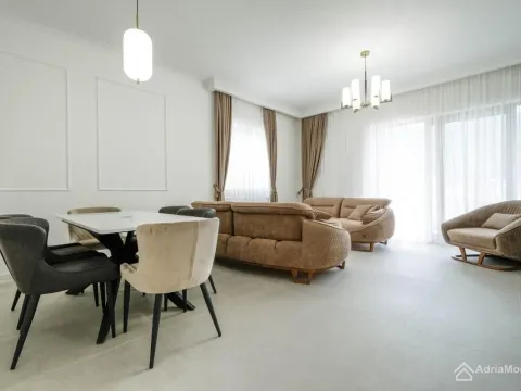 Sale, two bedroom apartment, 87m², Bečići, Budva - image 3