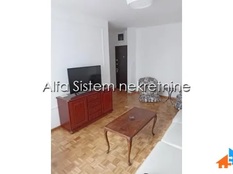 Izdavanje, trosoban stan, 81m², Vračar Sve Podlokacije, Beograd - image 2
