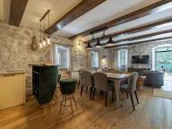 Prodaja, kuća, 183m², Muo, Kotor - image 13