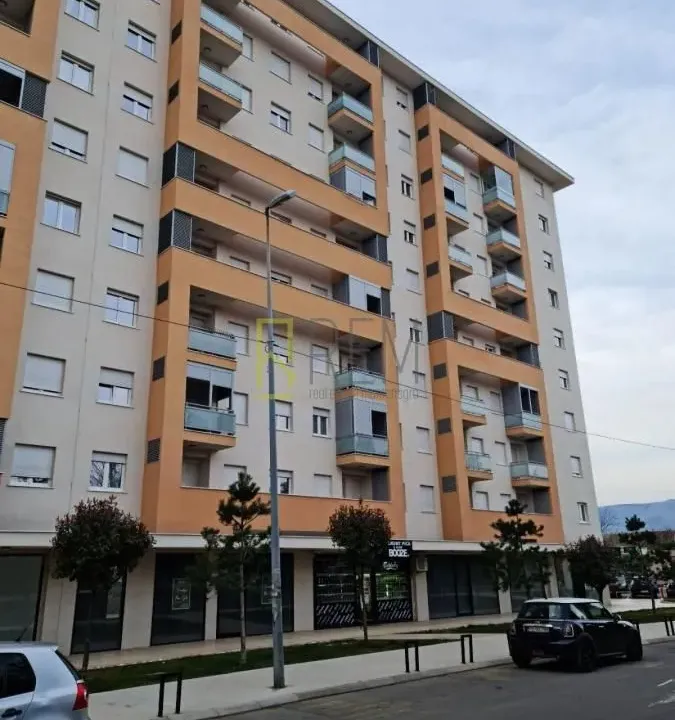 Izdavanje, jednosoban stan, 43m², City Kej, Podgorica