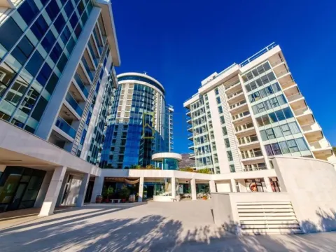 Prodaja, dvosoban stan, 77m², Budva, Crna Gora - image 3