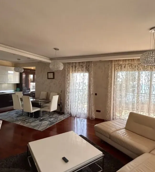 Prodaja, dvosoban stan, 120m², Vidikovac, Budva