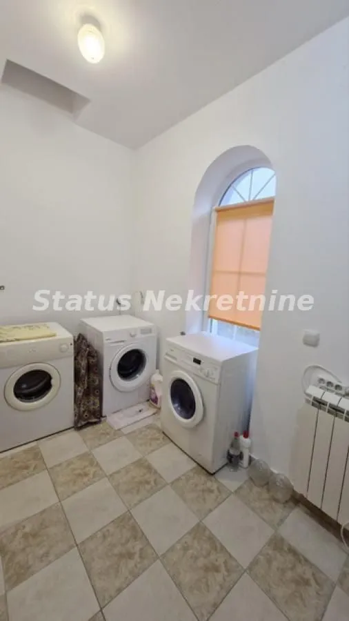 Prodaja, kuća, 338m², Sremska Kamenica, Petrovaradin