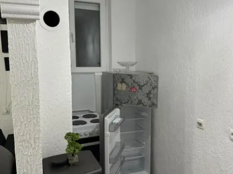 Izdavanje, kuća, 85m², Zagorič, Podgorica - image 4