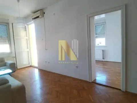 Prodaja, četvorosoban stan, 120m², Centar, Novi Sad - image 5