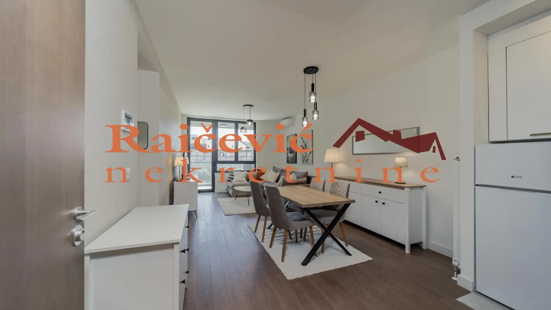 Izdavanje, trosoban stan, 77m², Savski Venac, Beograd