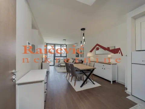 Izdavanje, trosoban stan, 77m², Savski Venac, Beograd - image 7