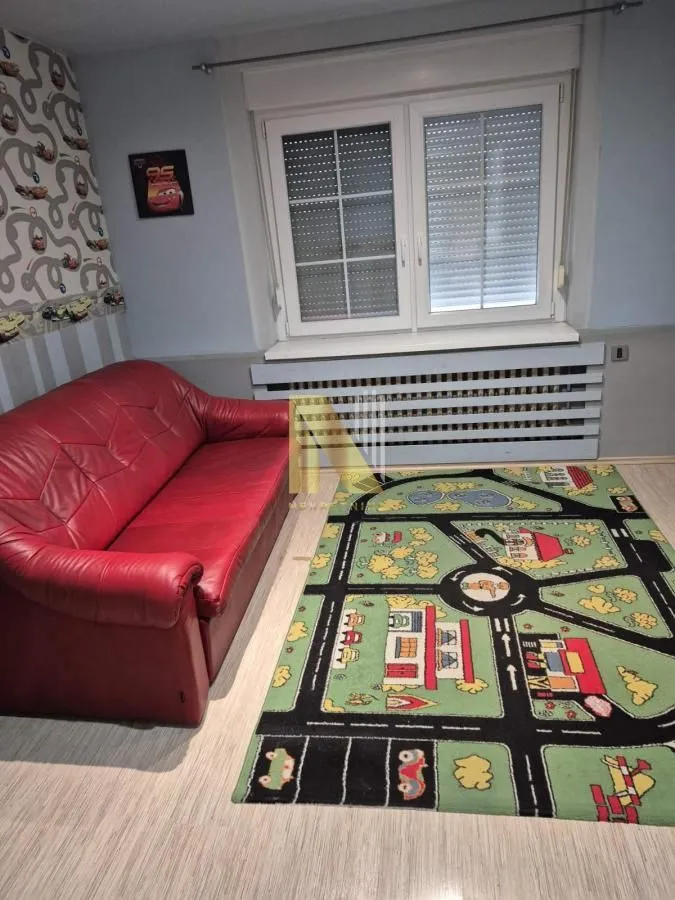 Prodaja, kuća, 130m², Salajka, Novi Sad Sve Podlokacije