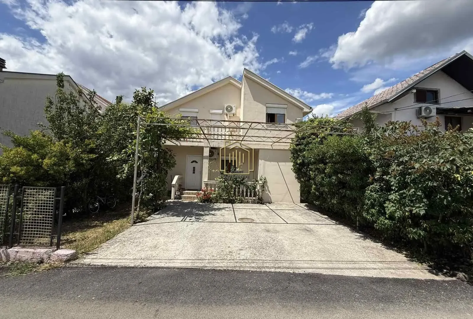 Prodaja, kuća, 125m², Murtovina, Podgorica