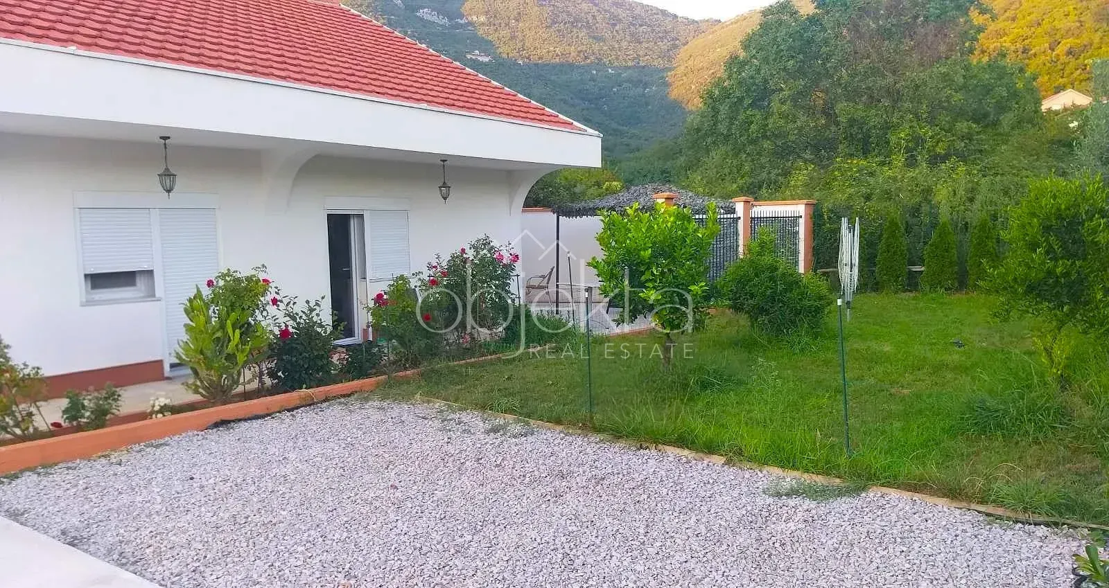 Rent, house, 136m², Tivat, Crna Gora