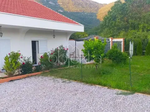 Rent, house, 136m², Tivat, Crna Gora - image 3