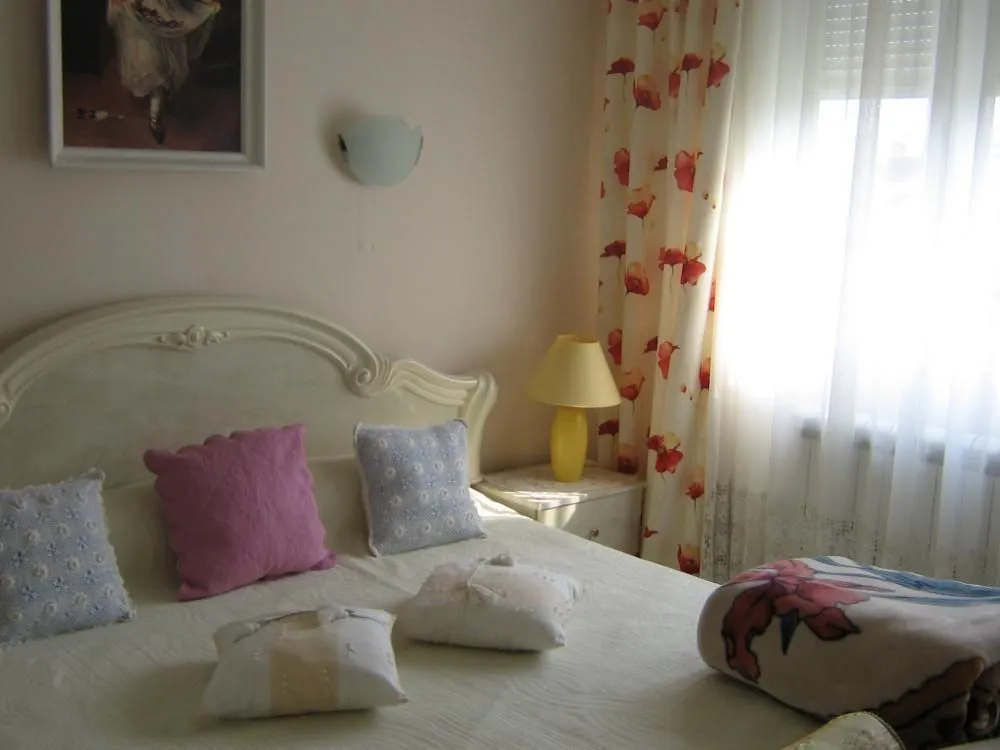 Prodaja, kuća, 360m², Trnava, Jagodina