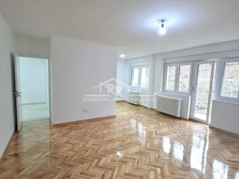 Prodaja, trosoban stan, 75m², Čukarica, Beograd - image 1