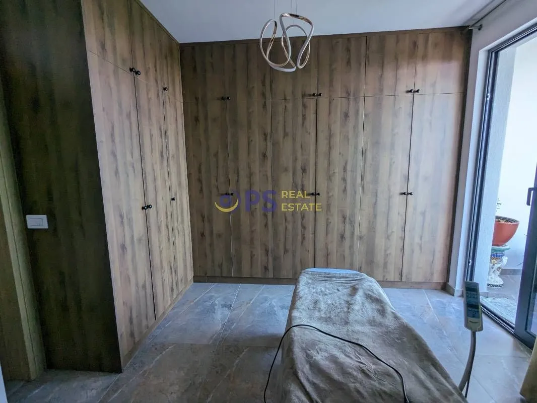Sale, three bedroom apartment, 176m², Bar, Crna Gora