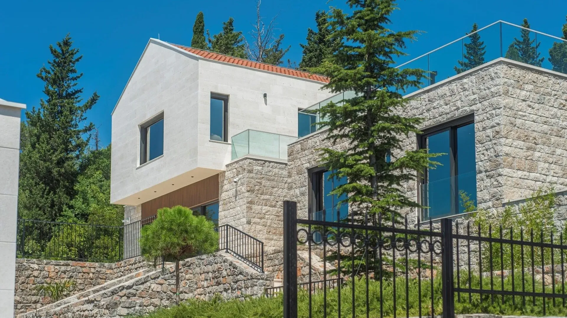 Prodaja, kuća, 558m², Tivat, Crna Gora