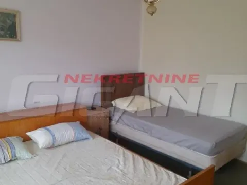 Izdavanje, trosoban stan, 90m², Resnik, Beograd - image 5