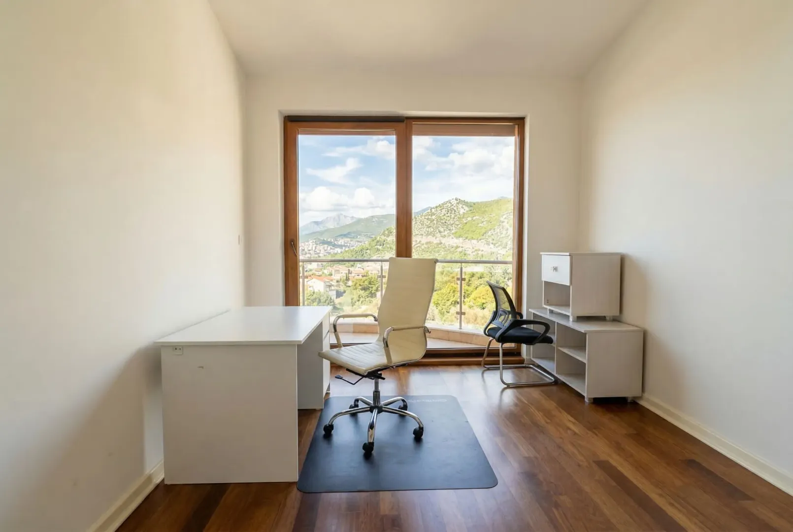 Prodaja, četvorosoban stan, 191m², Kamenovo, Budva
