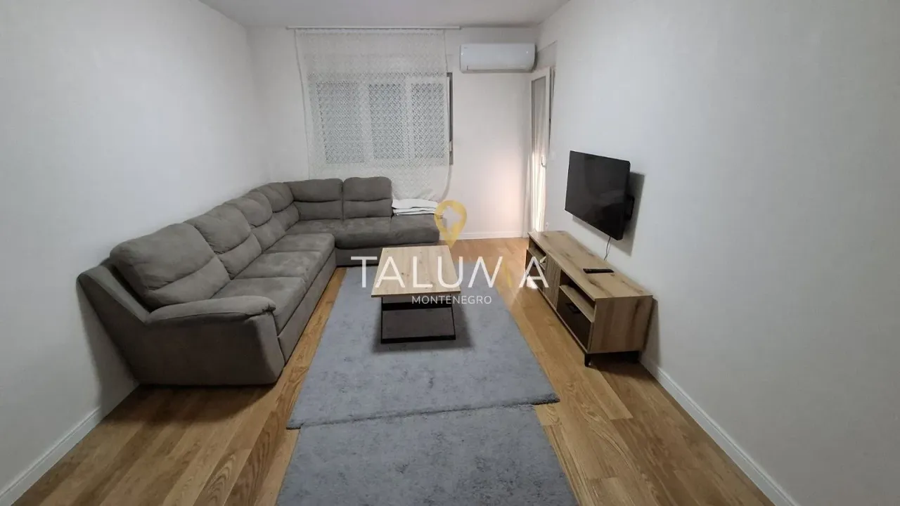 Izdavanje, jednosoban stan, 50m², City Kvart, Podgorica