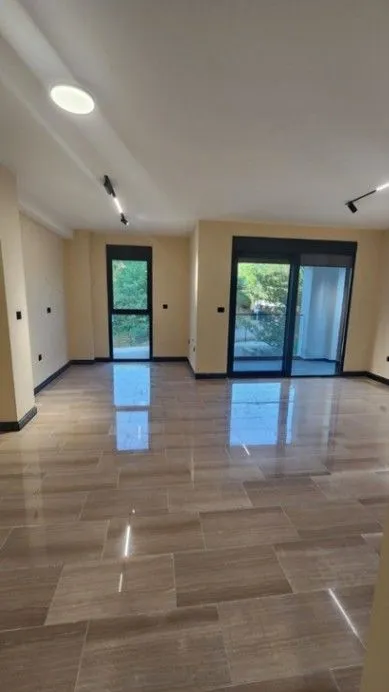 Rent, three bedroom apartment, 111m², Vezirov Most, Podgorica