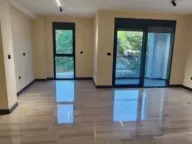 Izdavanje, trosoban stan, 111m², Vezirov Most, Podgorica - image 2