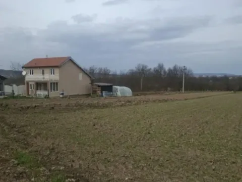 Zemljište in Kruševac