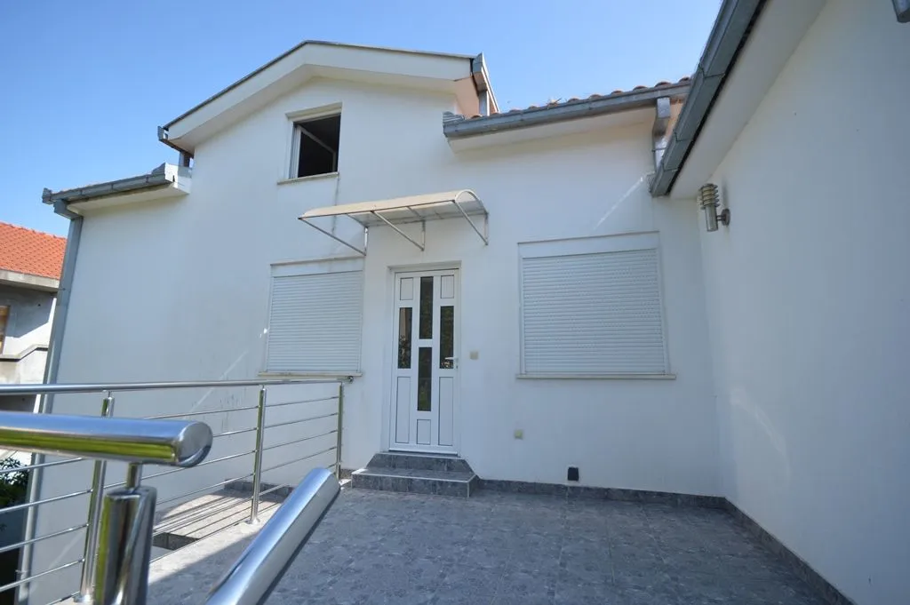 Prodaja, kuća, 285m², Đenovići, Herceg Novi