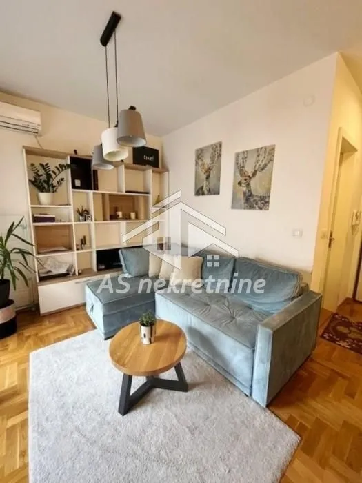 Izdavanje, stan, 40m², Autokomanda, Voždovac Sve Podlokacije