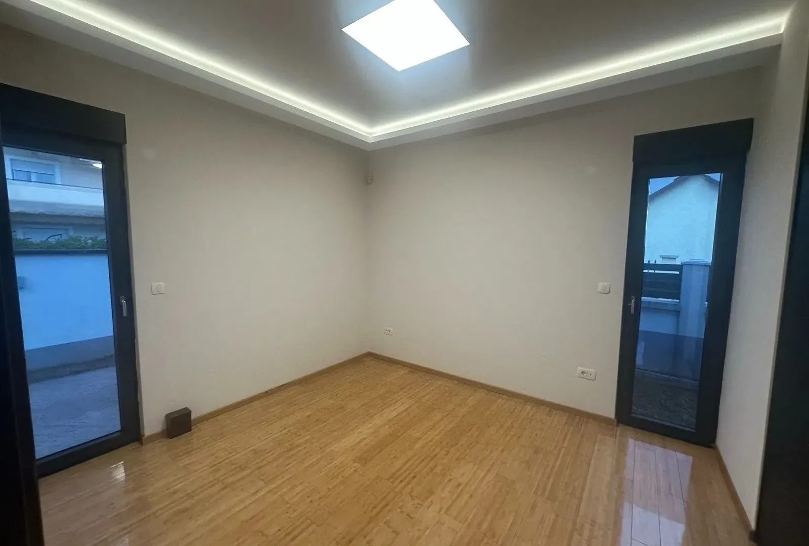Rent, house, 160m², Dalmatinska ulica, Podgorica