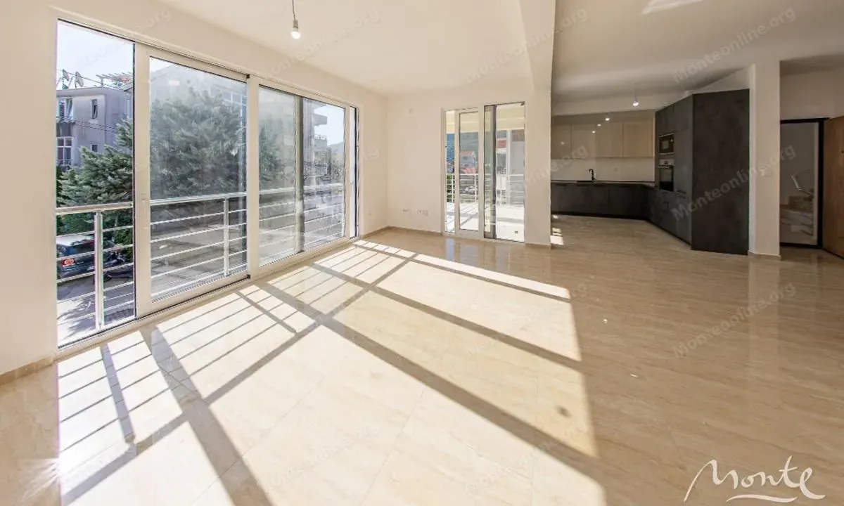 Sale, two bedroom apartment, 73m², Đenovići, Herceg Novi