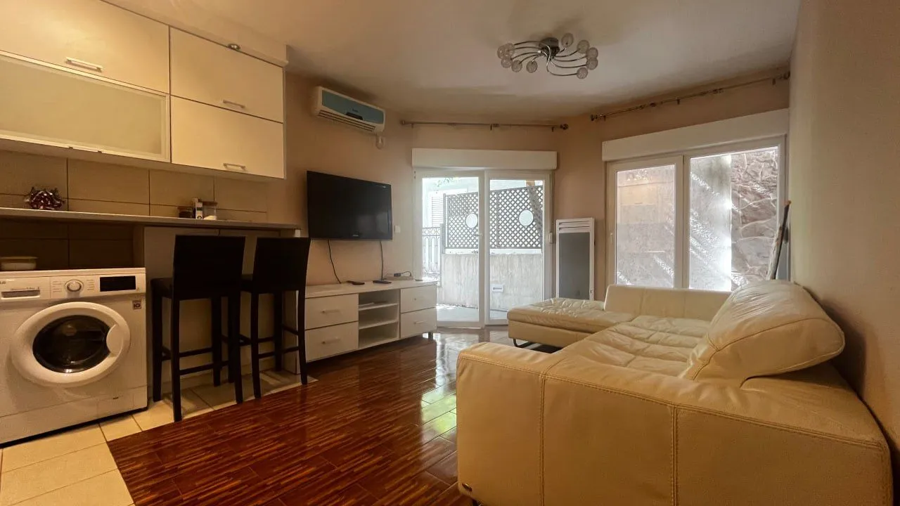 Prodaja, jednosoban stan, 35m², Petrovac, Budva