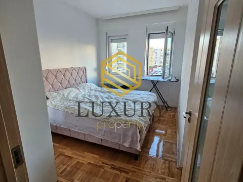 Rent, two bedroom apartment, 65m², Stari Aerodrom, Podgorica - image 10