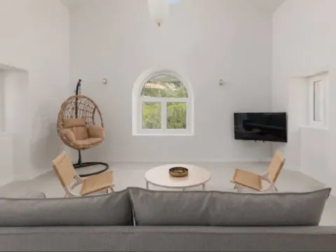 Rent, house, 200m², Brajići, Budva - image 9