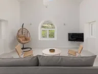 Rent, house, 200m², Brajići, Budva - image 9