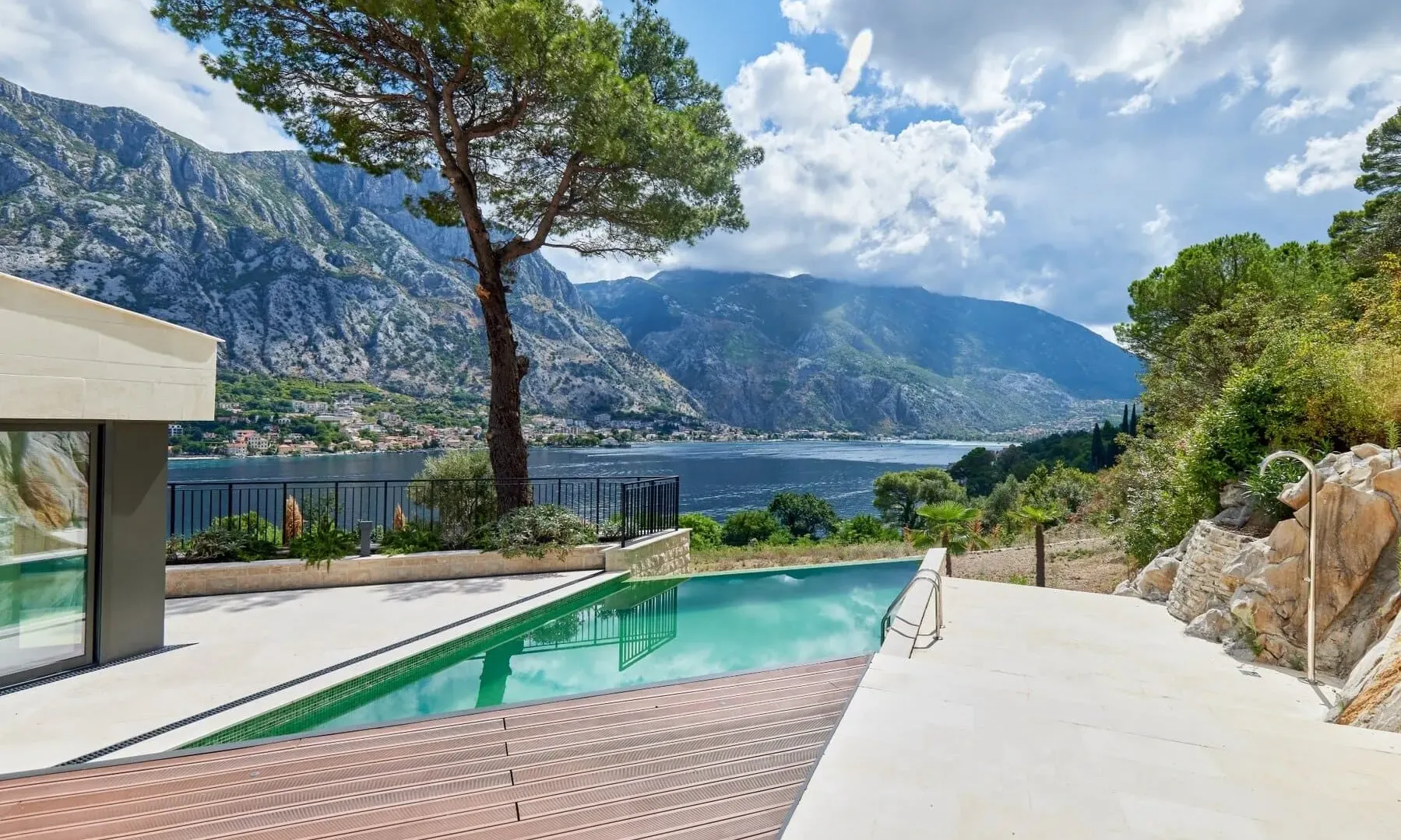 Sale, house, 479m², Prčanj, Kotor