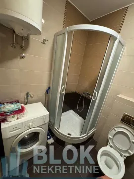 Izdavanje, jednosoban stan, 26m², Blok 6, Podgorica - image 4